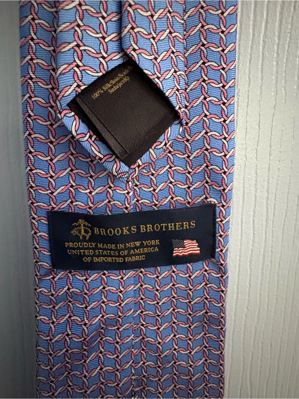 Brooks Brothers Blue and Pink Geometric Silk Tie